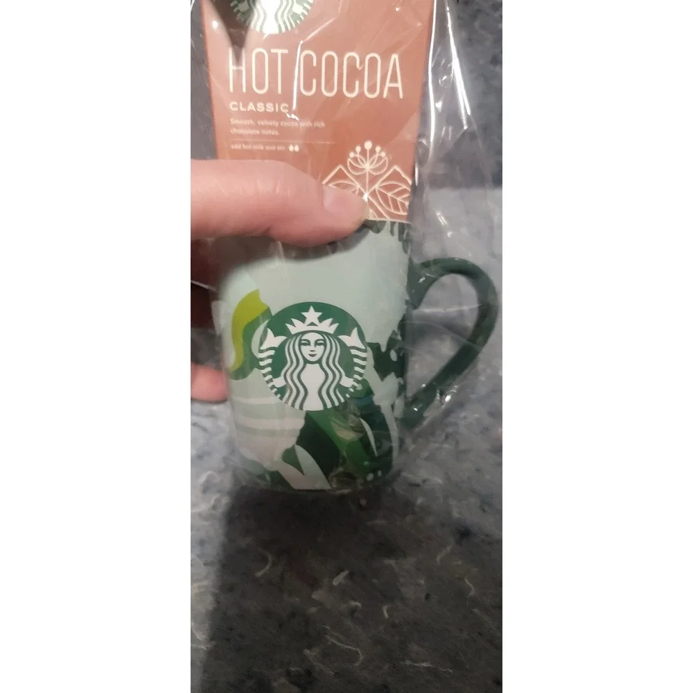 Starbucks‎ 2021 Chirstmas Collection w/Hot Cocoa Coffee/Tea Mug 10oz.